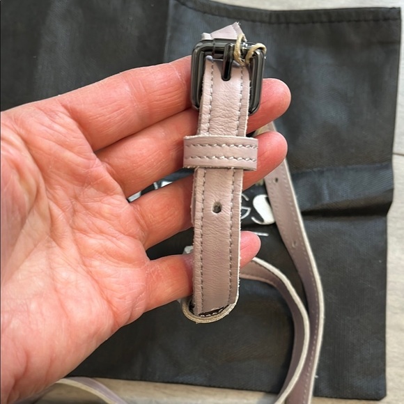 SOHO Lavender Leather Belt Crossbody Bag - Picture 5 of 10